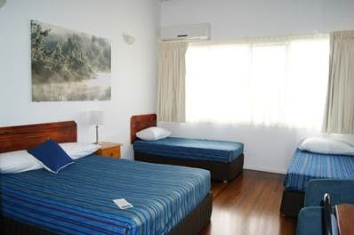 Diggers Tavern - Accommodation Batemans Bay 3