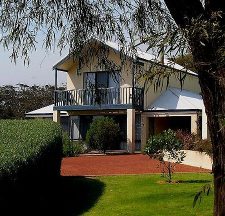 Walpole Bayside Villas - Accommodation Batemans Bay 5
