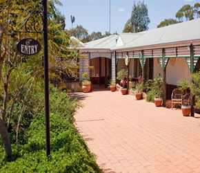Avalon Homestead - Accommodation Batemans Bay 0