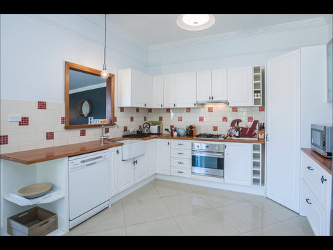 63 The Residence - Accommodation Batemans Bay 0
