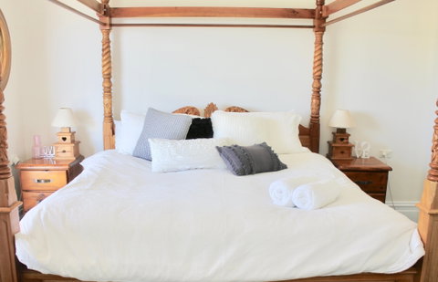 Cambourne Country House - Accommodation Batemans Bay 1