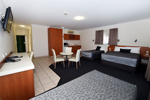 Carriers Arms Hotel Motel - Accommodation Batemans Bay 2