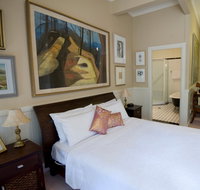 Chalet Guesthouse and Studio