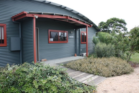Frog Gully Cottages - Accommodation Batemans Bay 0