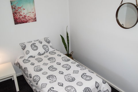 Granite Domes,  Minnipa - Accommodation Batemans Bay 2