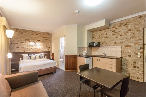 Highlander Motor Inn And Apartments - Accommodation Batemans Bay 0