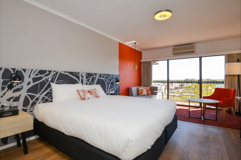 Ibis Styles Kalgoorlie - Accommodation Batemans Bay 1