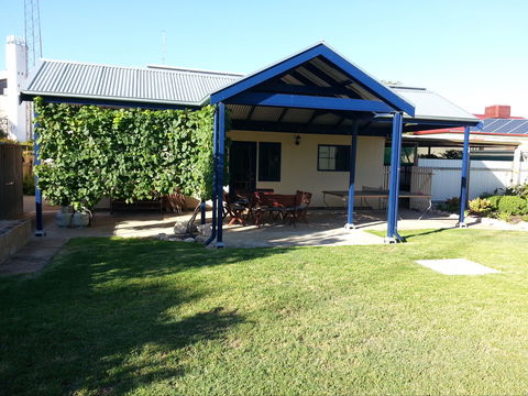 Phoenix Cottage - Accommodation Batemans Bay 2
