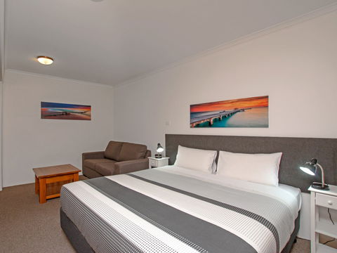 River Street Motel - Accommodation Batemans Bay 0