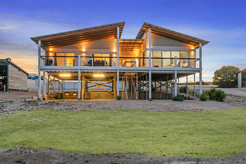 Sceale Bay Seaview Escape - Accommodation Batemans Bay 0