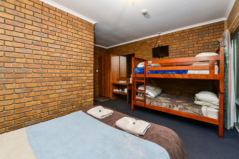 The Bellum Hotel - Accommodation Batemans Bay 2