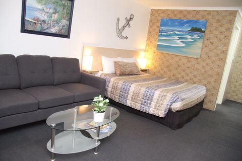 Tweed Harbour Motor Inn - Accommodation Batemans Bay 1