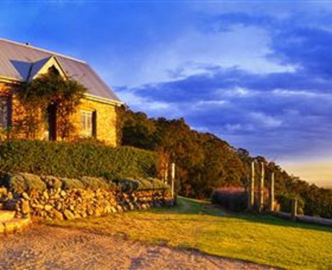 Amelies - Accommodation Batemans Bay 0