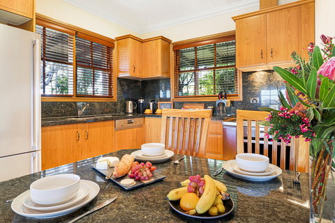 A View To A Hill - Accommodation Batemans Bay 1