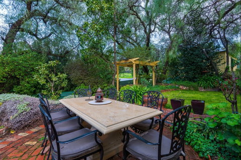 Bendigo Cottages Bed And Breakfast - Accommodation Batemans Bay 2