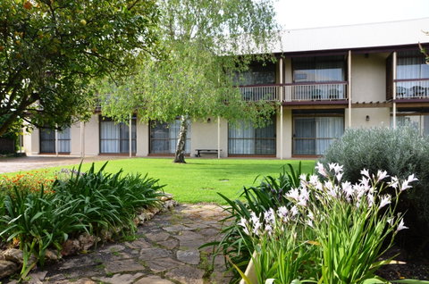 Coonawarra Motor Lodge - Accommodation Batemans Bay 0