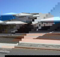Cozzys Condo Luxury Beach House - Accommodation Batemans Bay
