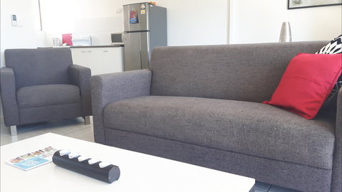 Jadran Motel And El Jays Holiday Lodge - Accommodation Batemans Bay 1