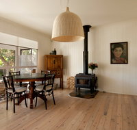 Kirby's Berrara Beach House - Accommodation Batemans Bay