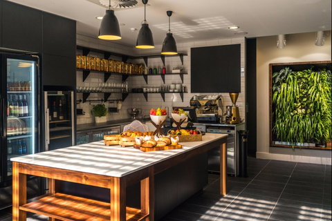 Mantra Richmont Hotel - Accommodation Batemans Bay 1