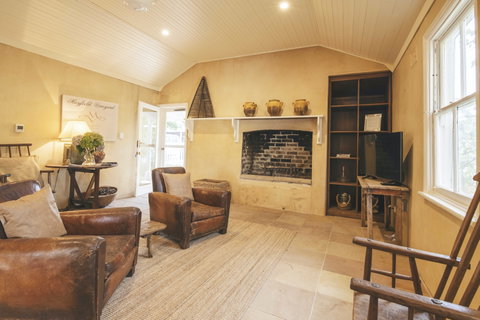 Mayfield Vineyard Cottages - Accommodation Batemans Bay 2