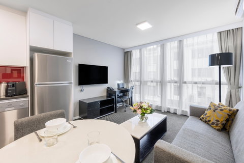Meriton Suites Adelaide Street, Brisbane - Accommodation Batemans Bay 2