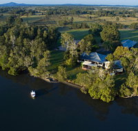 Riverside Holiday Retreat Yamba - Accommodation Batemans Bay