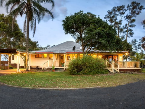 Riverside Holiday Retreat Yamba - Accommodation Batemans Bay 1