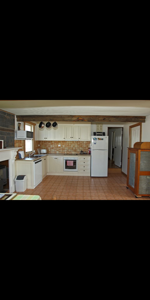Stable Cottage - Accommodation Batemans Bay 2