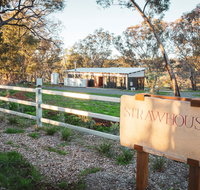 Strawhouse - Accommodation Batemans Bay