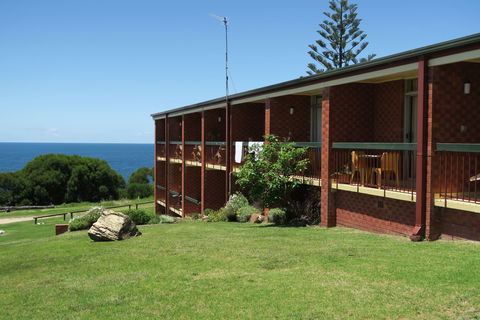 Tathra Hotel - Motel - Accommodation Batemans Bay 0