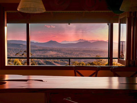 The Eagles Nest Accommodation Scenic Rim, QLD - Accommodation Batemans Bay 1