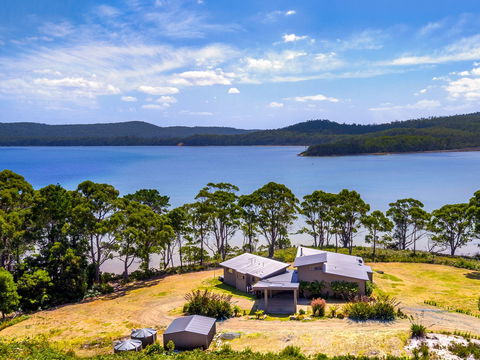 Cloudy Bay Lagoon Estate - Accommodation Batemans Bay 0