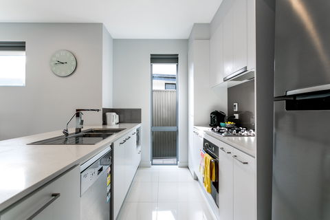 Ella House I - Accommodation Batemans Bay 1