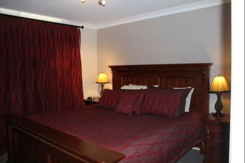 Elm Cottage Tumut - Accommodation Batemans Bay 2