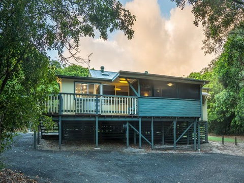 Forest House - Accommodation Batemans Bay 0