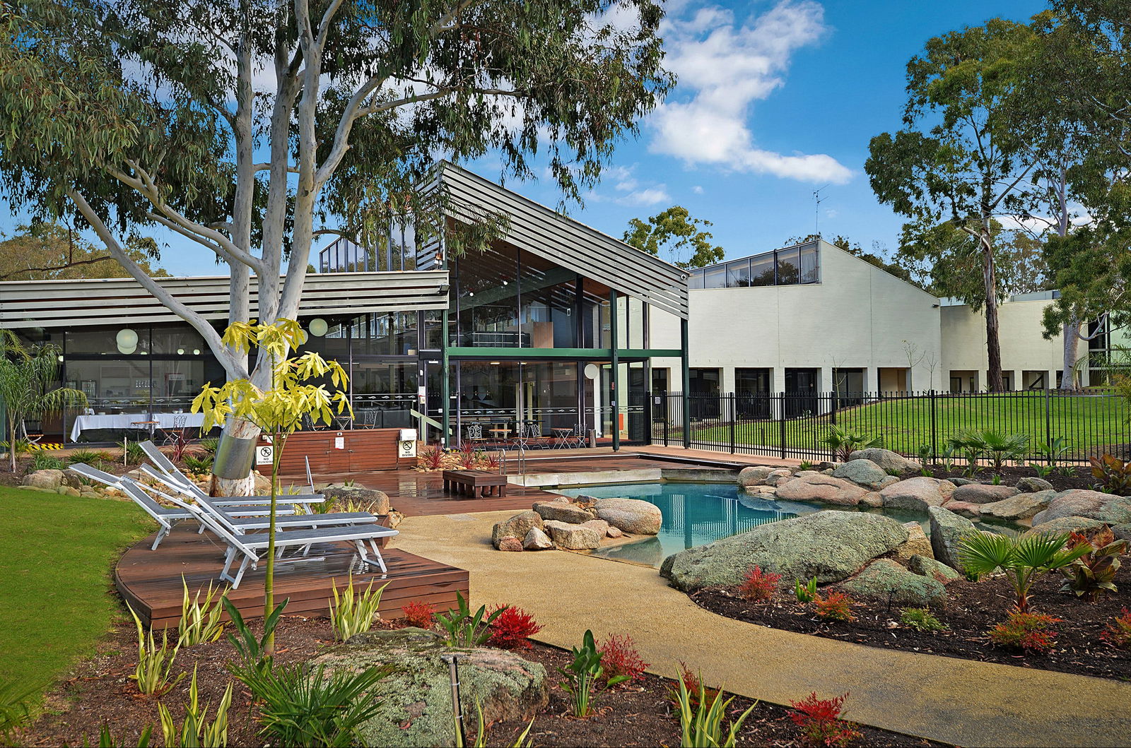 St Albans Park VIC Accommodation Batemans Bay