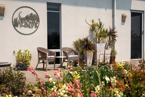 La Maison Du Vigneron B&B & Special Ocassion Dining - Accommodation Batemans Bay 2