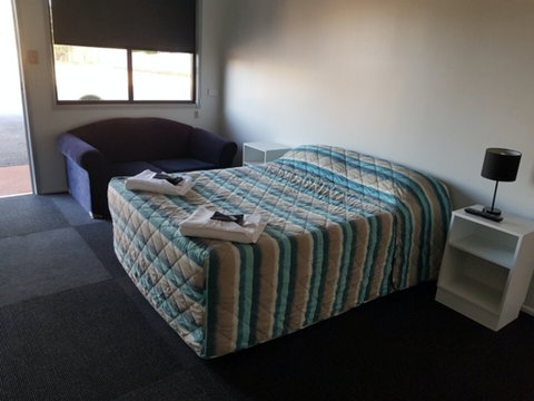 Lamington Hotel Motel - Accommodation Batemans Bay 2