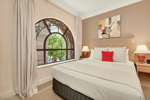 Manor Apartment Hotel - Accommodation Batemans Bay 1