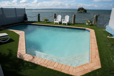 Moreton Bay Beach Lodge - Accommodation Batemans Bay 0
