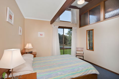 Ocean Vista Holiday Home - Accommodation Batemans Bay 2