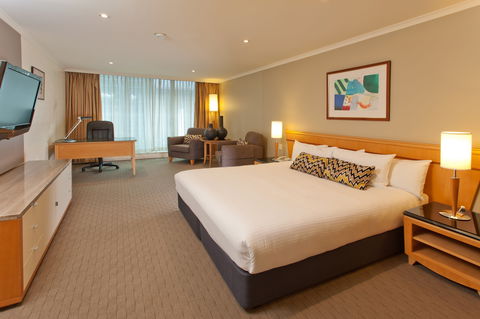 Radisson Hotel And Suites Sydney - Accommodation Batemans Bay 1