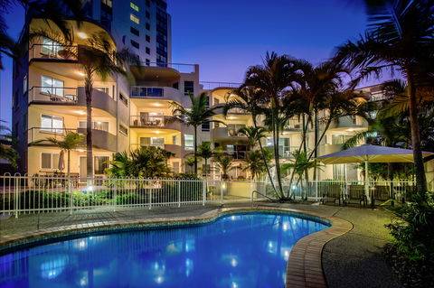 The Burlington Holiday Apartments - Accommodation Batemans Bay 2