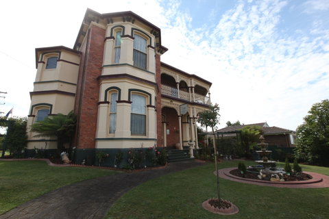 The Grand On Macfie - Accommodation Batemans Bay 1