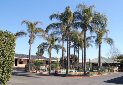 Town And Country Motor Inn - Tamworth - Accommodation Batemans Bay 0