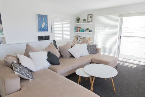 White Beach Cottage - The Perfect Beach Getaway - Accommodation Batemans Bay 2