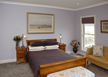 Myan Breezes Guesthouse - Accommodation Batemans Bay 2