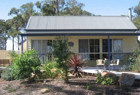 Lakes Entrance Waverley House Cottages - Accommodation Batemans Bay 1