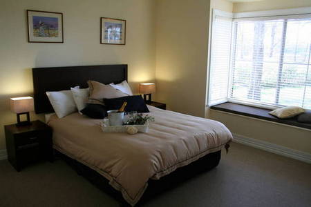 Lakes Entrance Waverley House Cottages - Accommodation Batemans Bay 2